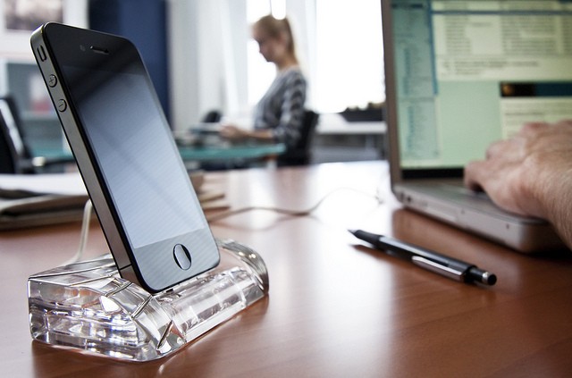 Dock iPhone/iPod cristal - 1