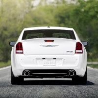 Chrysler 300 SRT8 ) - 6