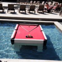 Table de billard pour piscine - 1