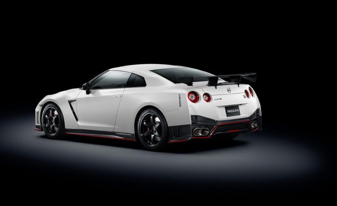 Nissan GT-R Nismo - 1