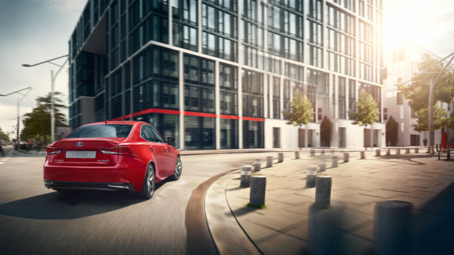 berline IS 300h de LEXUS