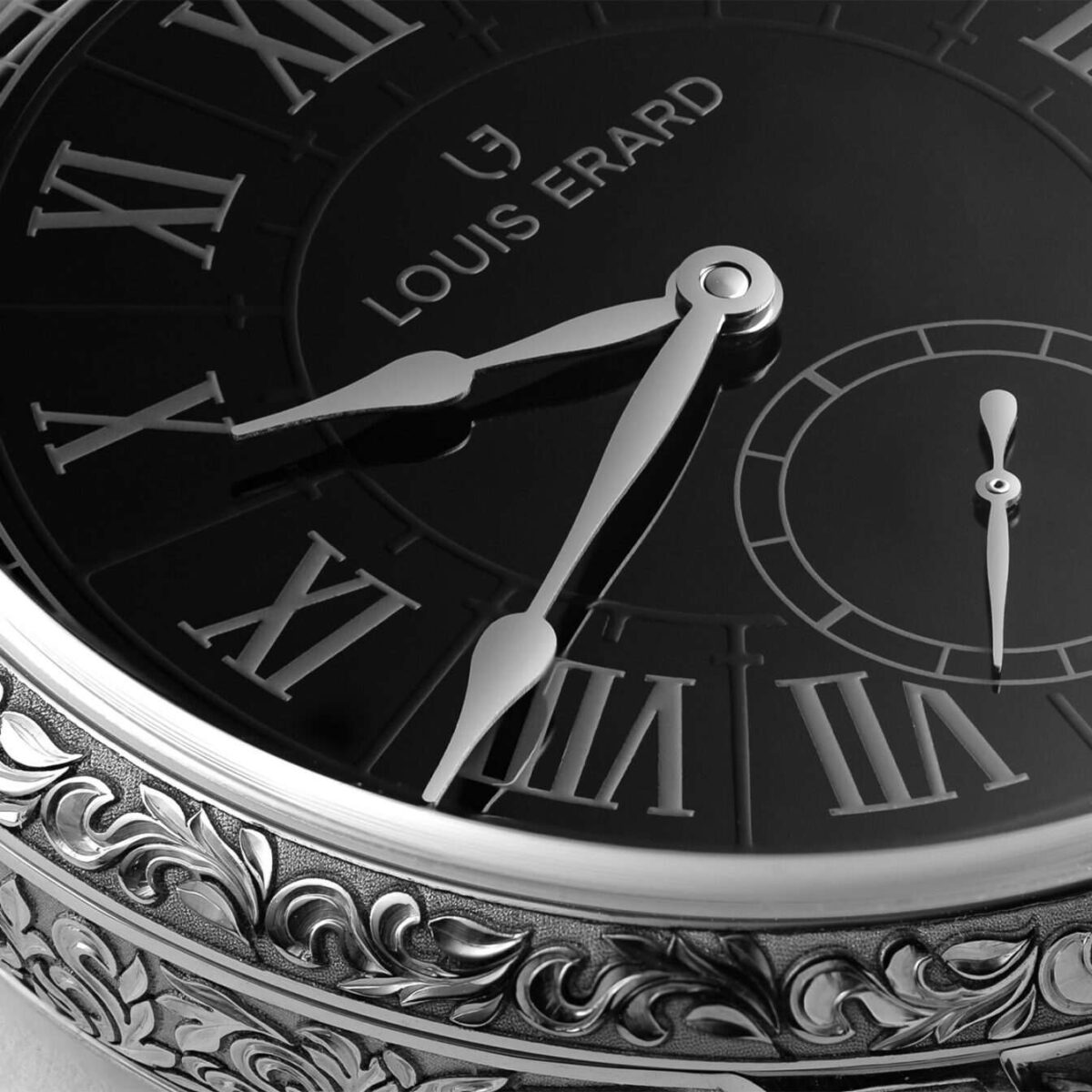 Louis erard gravee main hand eng 1