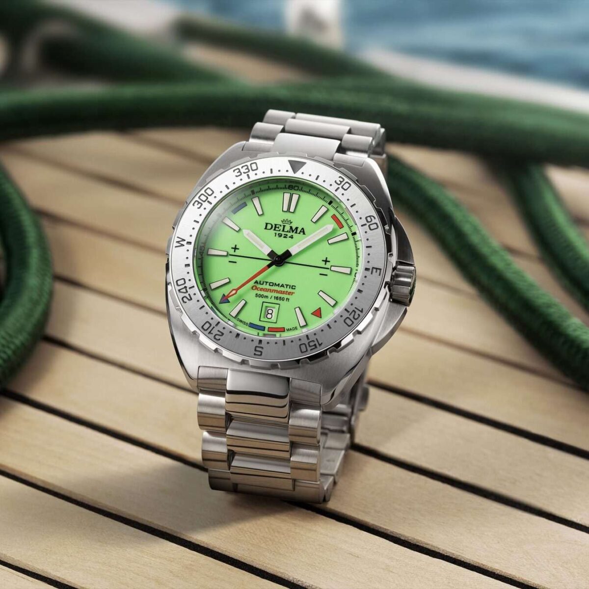 Delma oceanmaster lume fully luminescent dial dive