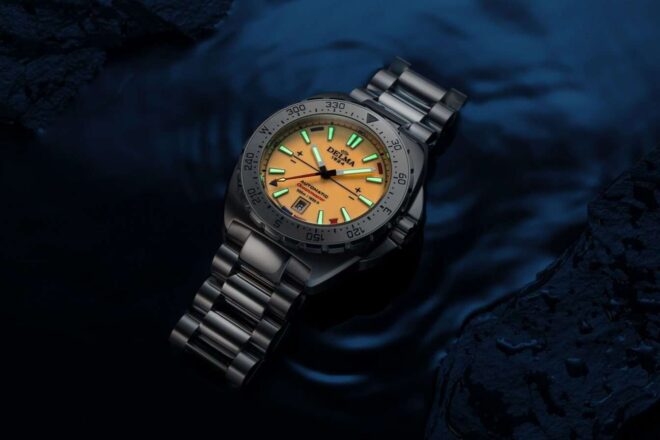Delma oceanmaster lume fully luminescent watch 1