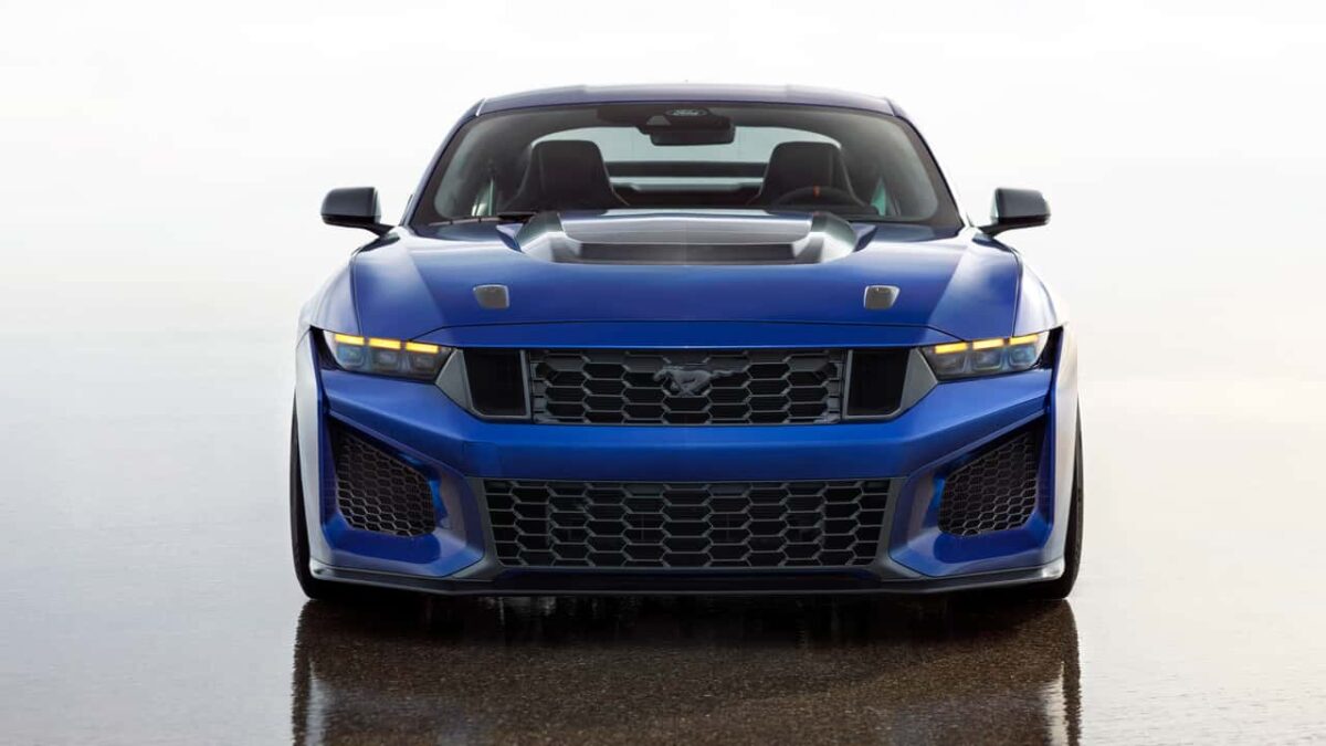 2026 ford mustang dark horse sc 2