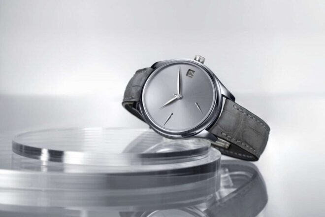 H. moser cie. endeavour tantalum