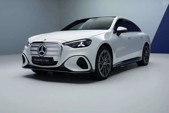 Mercedes benz c400 4matic 2026 2