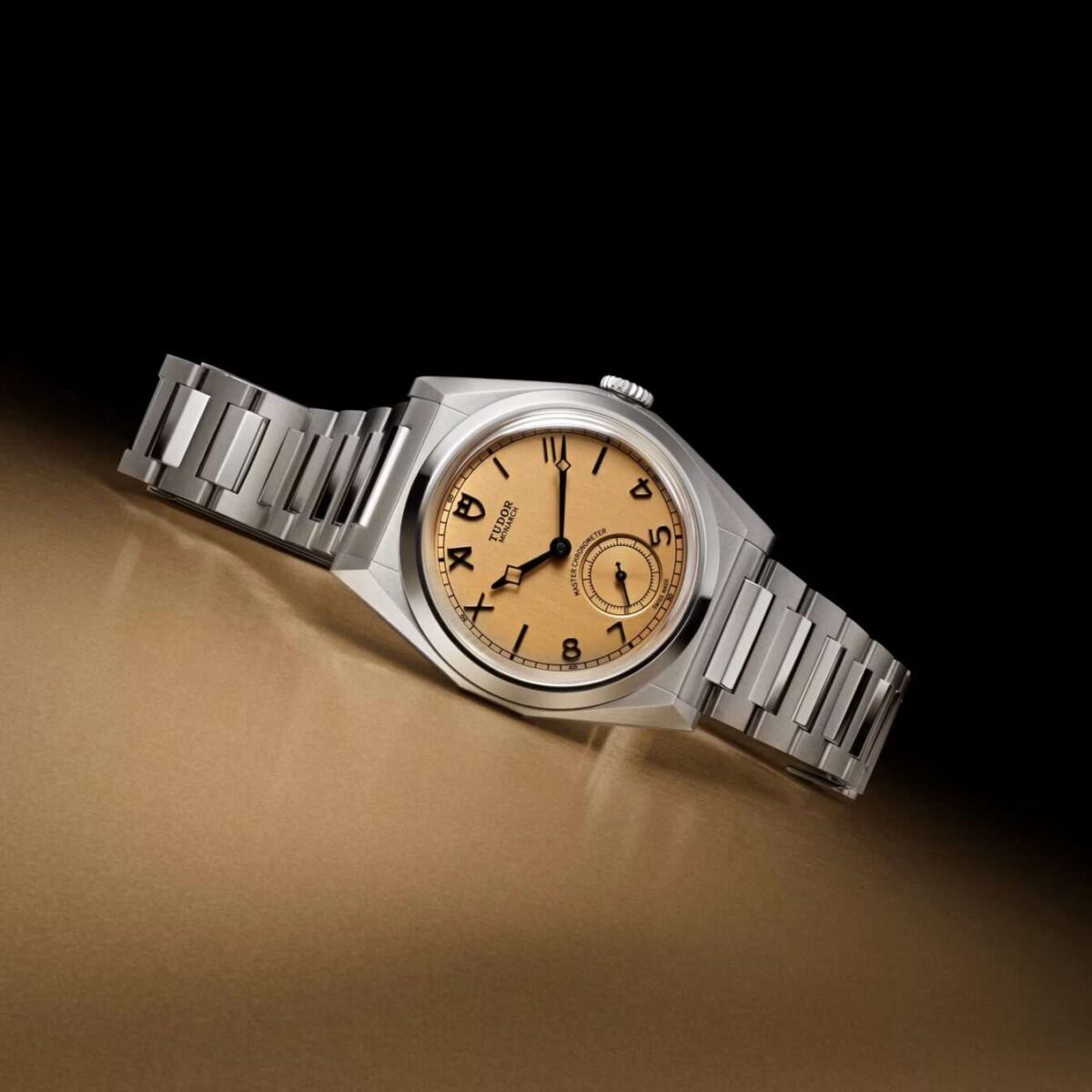 Tudor monarch 2