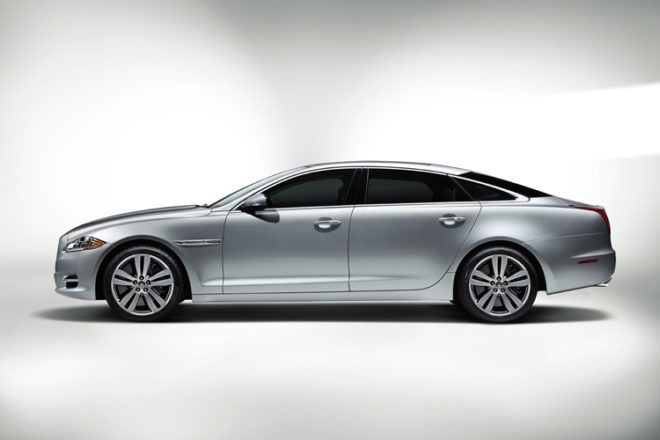 Jaguar XJ - 4