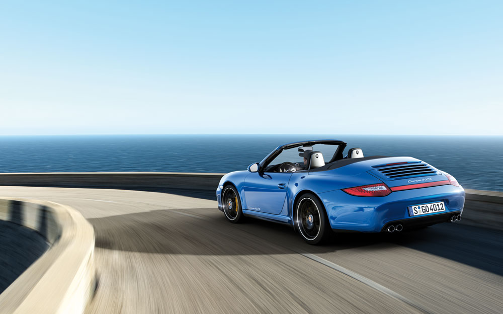 Porsche 911 Carrera 4 GTS - 1