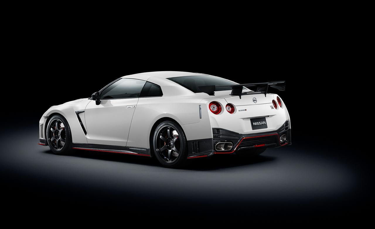 Nissan GT-R Nismo - 1