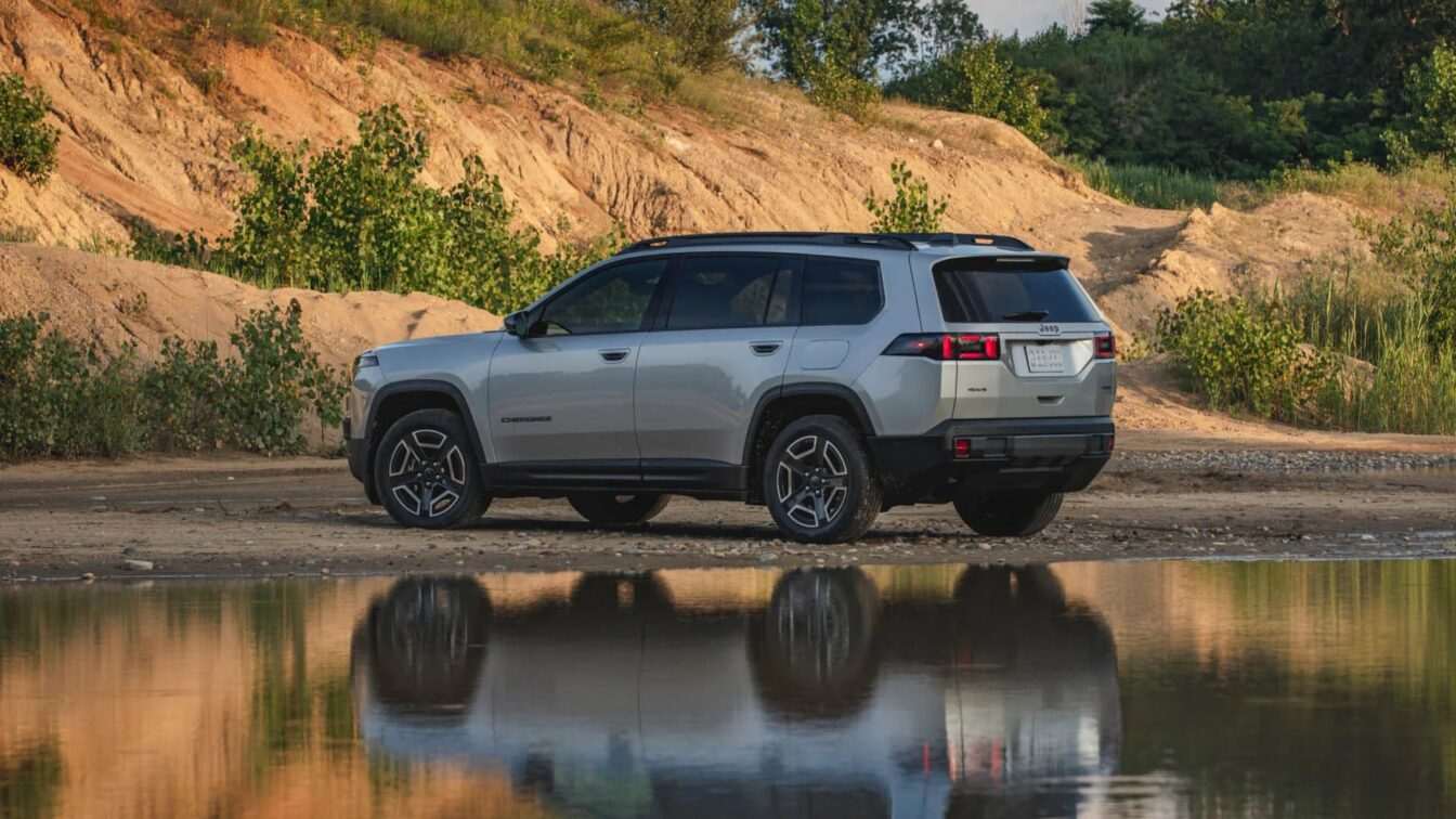 Jeep cherokee 2025 08 1
