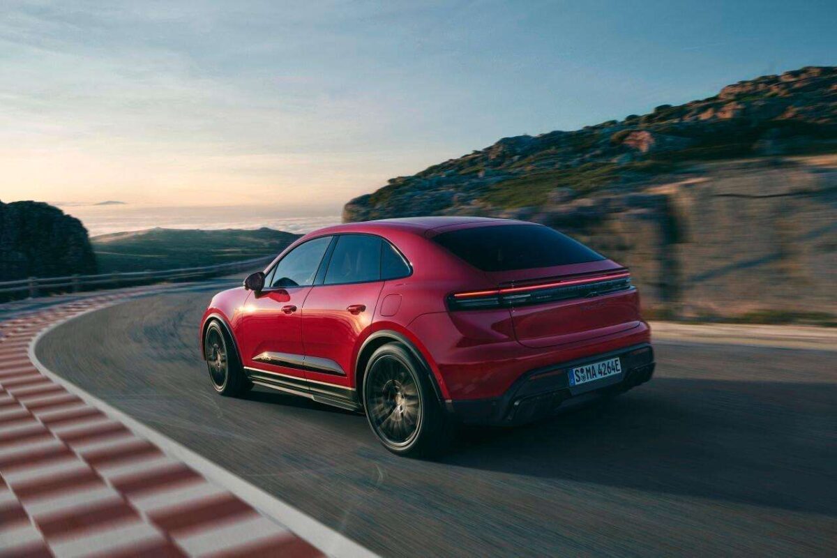 Porsche macan gts 2025 rouge