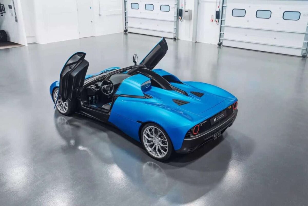 Gordon murray automotive t.33 spider