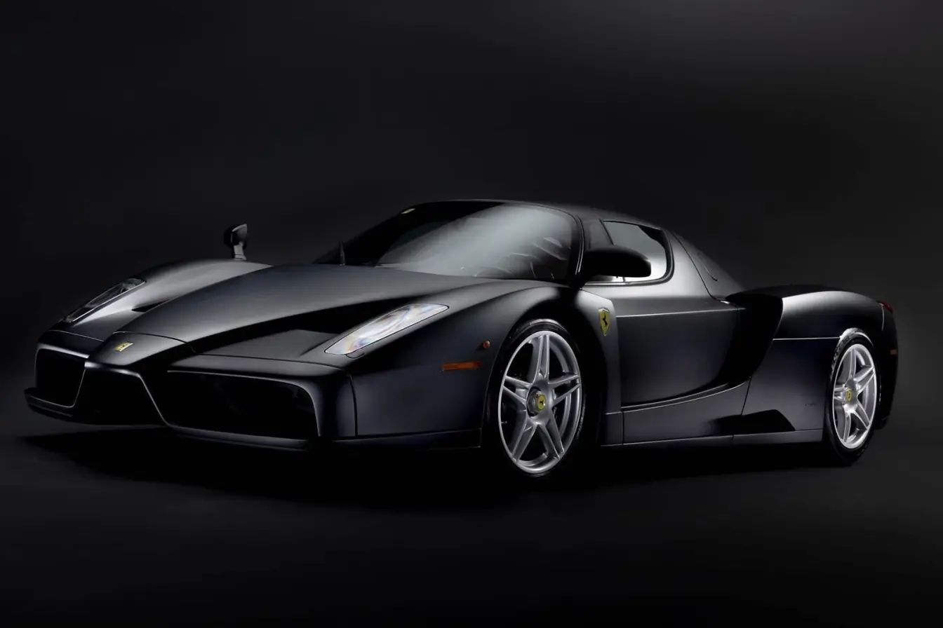Ferrari Enzo noire mat